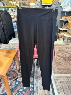 Leggings Depot Black High-Waist Leggings